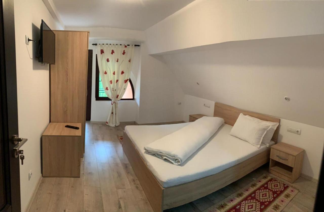 M Dey Hotel Vişeu de Sus Exterior foto