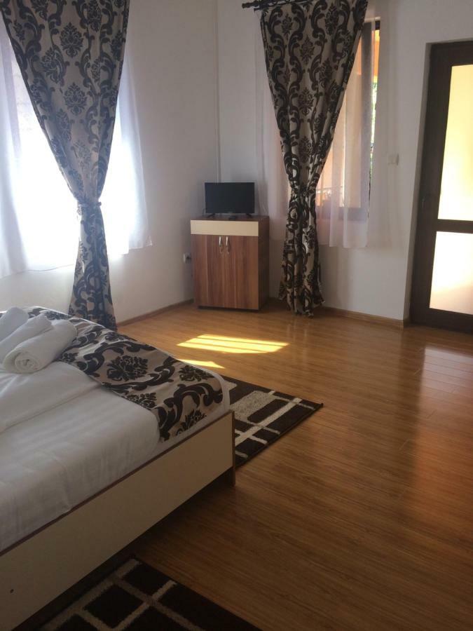 M Dey Hotel Vişeu de Sus Exterior foto
